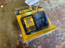 DEWALT LITHIUM ION BATTERY CHARGER