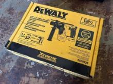 DEWALT CORDLESS 9/16IN SDS PLUS ROTARY HAMMER