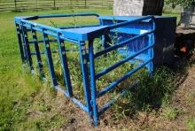 Priefert Calf-creep feeder, adjustable height