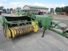 John Deere 24T Square Baler