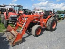 Kubota L3010 Tractor