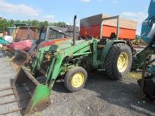 John Deere 870 Tractor