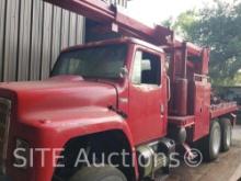 1981 International FI954 T/A Crane Truck