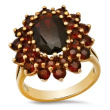 8ct Yellow Gold setting with 5.0ct Garnet Ladies Ring