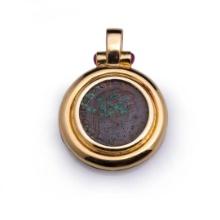 Heavy 18K Yellow Gold Pendant With Rubies & Imperial Roman Copper Coin