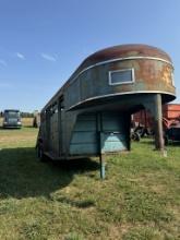 18' GOOSENECK LIVESTOCK TRAILER