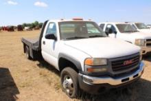 2005 GMC 3500 FLATBED , S/N 1GDJC34U55E283642, V8 GAS ENG, AUTO TRANS, OD READS 65372 MILES, CM BED