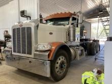 2013 Peterbilt Day Cab