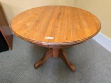 Round Oak Dining Table