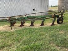 John Deere 5/16 semi mount plow excellent condition