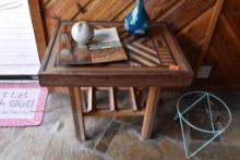 Small wood table Please bring a bag or box for your items