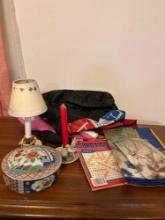 Miscellaneous lot-Japan Trinket Box