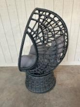 NEW INDOOR OUTDOOR 360 DEGREE SWIVEL LOUNGE CHAIR