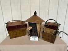 BIRDHOUSE & WOODEN BASKETS WITH LICENSE PLATE DÃ‰COR