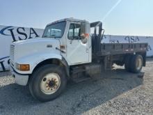 2000 International 4700 Flatbed Truck