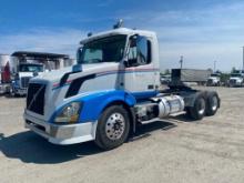 2013 Volvo VNL Truck, VIN # 4V4NC9EJ7DN135086