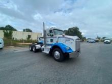 2014 Kenworth T800 Truck, VIN # 1XKDDP9X8EJ416172