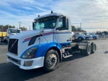 2005 Volvo VNL Truck, VIN # 4V4NC9GHX5N389189