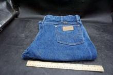 Wrangler Jeans  (38W X 34L)  New