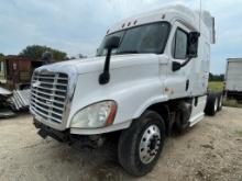 2013 Freighliner 10 speed Double Sleeper Detroit Diesel Engine Parts Truck