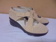 Brand New Pair of Ladies Jambu Shoes