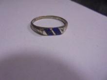 Ladies Sterling Silver & Blue Lapis Ring