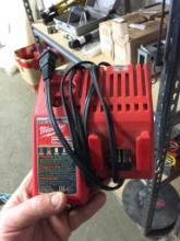 MILWAUKEE M18/M12 CHARGER