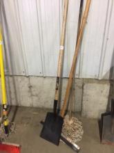 SHOVEL & SQUEEGEE