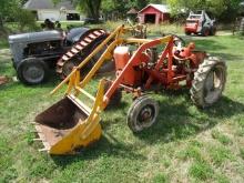 Economy Tractor w/ Loader