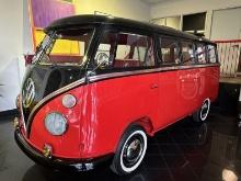 1972 Volkswagen Transporter Kombi 15- Window Bus