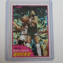 1981-82 TOPPS #25 BOB LANIER MILWAUKEE BUCKS