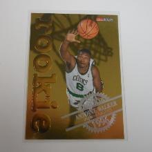 1996-97 NBA HOOPS ANTOINE WALKER GOLD FOIL ROOKIE CARD