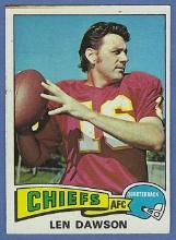 1975 Topps #120 Len Dawson Kansas City Chiefs