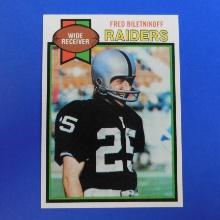 1979 TOPPS FOOTBALL #305 FRED BILETNIKOFF OAKLAND RAIDERS PACK FRESH SHARP