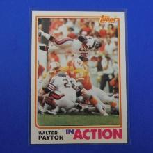 1982 TOPPS FOOTBALL #303 WALTER PAYTON IN ACTION PACK FRESH SHARP BEARS