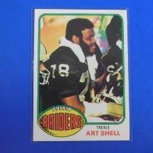 1976 TOPPS FOOTBALL #380 ART SHELL OAKLAND RAIDERS SHARP