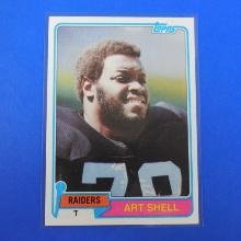 1981 TOPPS FOOTBALL #43 ART SHELL OAKLAND RAIDERS SHARP