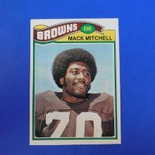 1977 TOPPS FOOTBALL #393 MACK MITCHELL CLEVELAND BROWNS