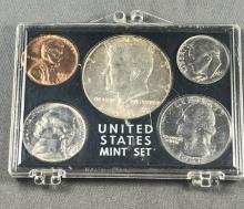 1968 US Type set w/ 40% silver half dollar