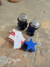 1940's Glass salt and pepper shaker and set of patriotic salt and pepper shakers