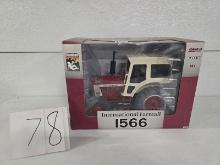 Ertl IH 1566 National Farm Toy Museum 1/16th scale stock 16219a  good condition