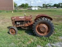 VINTAGE TRACTOR