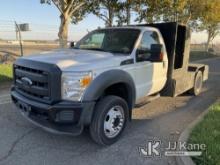 2015 Ford F550 Cab & Chassis Runs & Moves) (Cracked Rear View Mirror