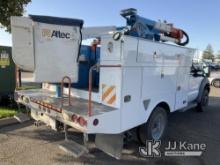 Altec AT37G, Bucket Truck mounted behind cab on 2013 Ford F550 4x4 Service Truck Runs, Moves, & Oper