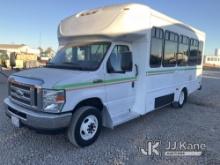 2018 Ford E350 Passenger Bus Runs & Moves) (Wheelchair Ramp Not Functional