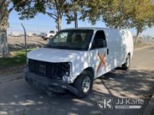 2011 Chevrolet Express Cargo Van Runs & Moves) (Front Bumper Accident Damage