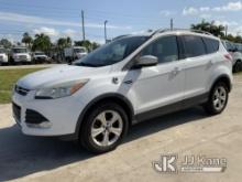 (Riviera Beach, FL) 2015 Ford Escape 4x4 4-Door Sport Utility Vehicle Runs & Will Not Move)( Bad Tra