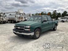 (Villa Rica, GA) 2007 Chevrolet Silverado 1500 Extended-Cab Pickup Truck Runs & Moves) (Body/Paint D