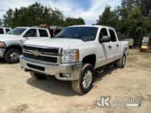 (Lugoff, SC) 2011 Chevrolet K2500HD 4x4 Crew-Cab Pickup Truck Runs & Moves) (Paint Damage, Check Eng