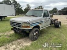 (Lugoff, SC) 1996 Ford F450 Cab & Chassis Not Running, Condition Unknown) (Body Damage